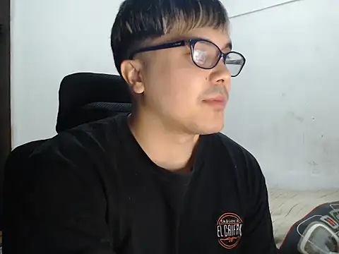 Snapshot of CuteAlexBoy chatting on May 8, 2026, 10:15 pm CuteAlexBoy online show from May 8, 2026, 10:15 pm