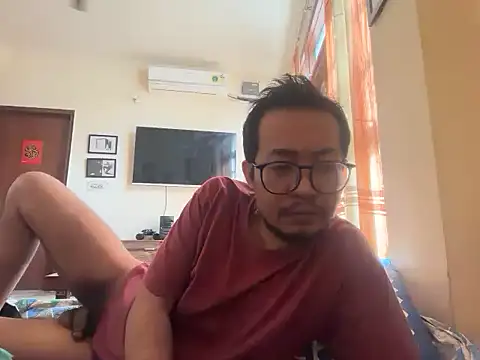 Snapshot of vikr692403 chatting on October 16, 2025, 3:18 am vikr692403 online show from October 16, 2025, 3:18 am