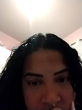 Snapshot of Yse_Morena chatting on October 17, 2025, 5:10 am Yse Morena online show from October 17, 2025, 5:10 am