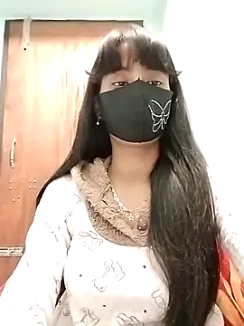 Snapshot of Ratri-Biswas chatting on January 14, 2026, 2:33 pm Ratri-Biswas online show from January 14, 2026, 2:33 pm