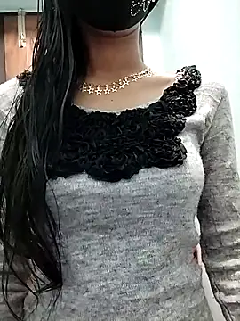 Snapshot of Ratri-Biswas chatting on January 16, 2026, 2:10 pm Ratri-Biswas online show from January 16, 2026, 2:10 pm