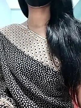 Snapshot of Ratri-Biswas chatting on January 18, 2026, 12:42 pm Ratri-Biswas online show from January 18, 2026, 12:42 pm