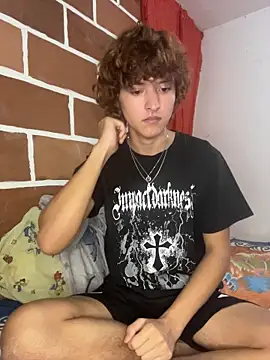 JoelnClouds online show from March 31, 2026, 7:14 pm