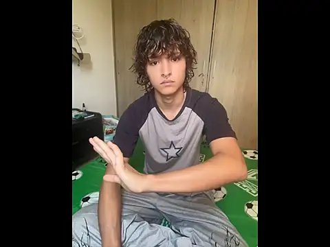 JoelnClouds online show from May 20, 2026, 5:08 pm