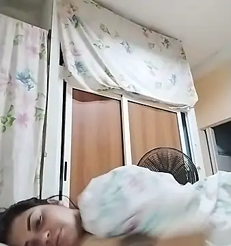 Cubanitaxxx online show from October 25, 2025, 12:40 am