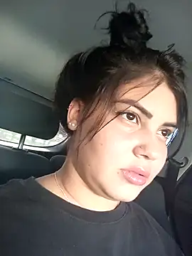 Cubanitaxxx online show from November 15, 2025, 8:16 pm