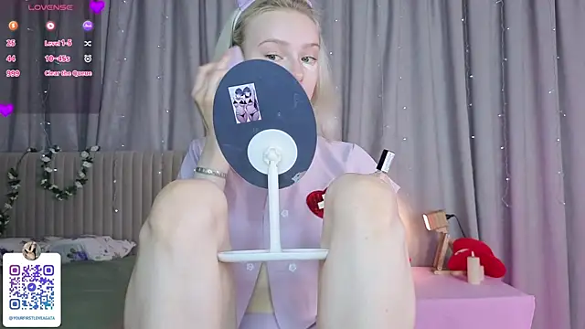 Snapshot of Sunshine_agata chatting on June 29, 2026, 5:03 am Sunshine agata online show from June 29, 2026, 5:03 am