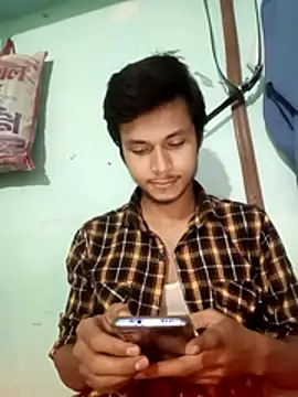 maxmishra18 online show from November 14, 2025, 8:02 am