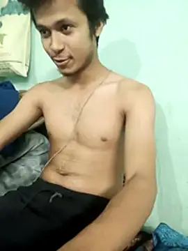 maxmishra18 online show from November 16, 2025, 7:47 am