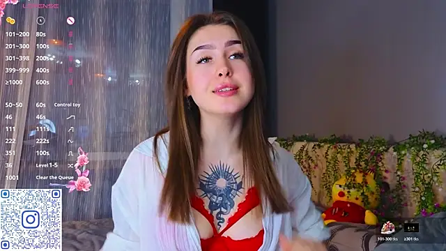 TinyMollys online show from December 18, 2025, 3:51 pm