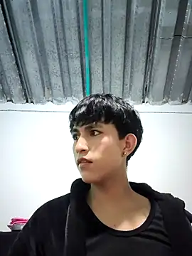 hoot booys  online show from January 19, 2026, 12:36 am