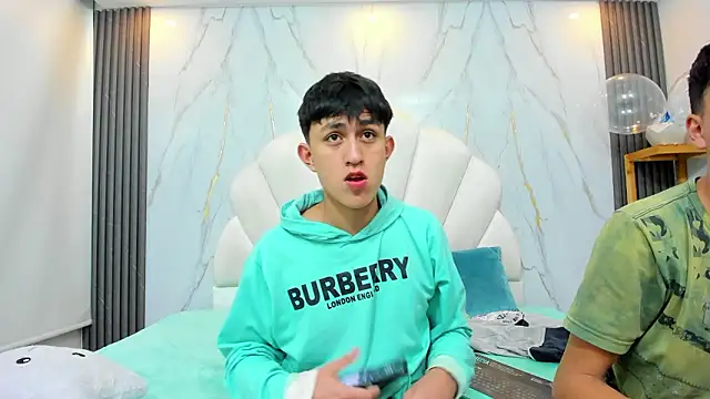 hoot booys  online show from February 23, 2026, 9:34 pm