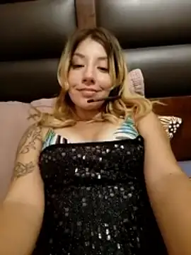 lilivalkova online show from February 14, 2026, 4:20 am