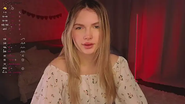 EvelynSin online show from November 15, 2025, 11:29 am