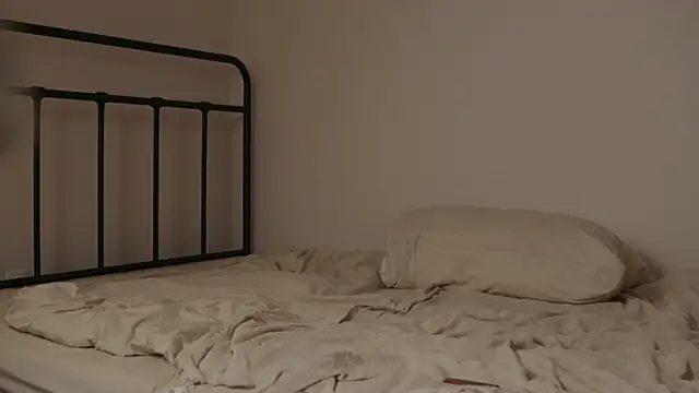 VIP MILENA online show from November 14, 2025, 5:33 pm