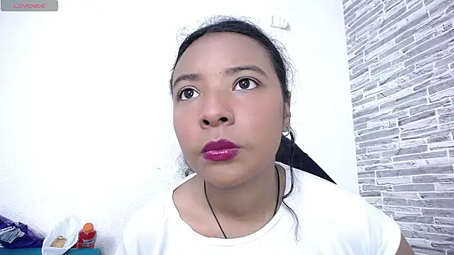 Zoe Rider online show from November 7, 2025, 12:38 pm