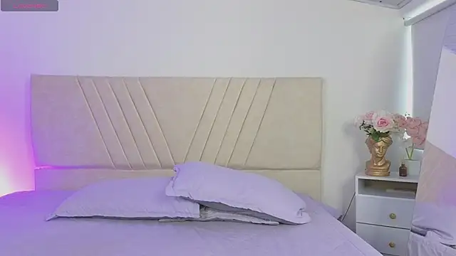 GabbieHill online show from October 30, 2025, 8:09 pm