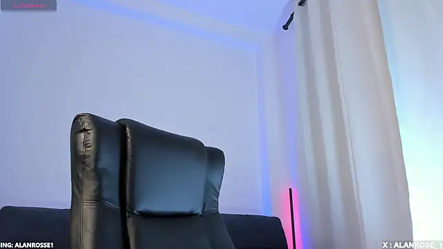 Snapshot of AlanRose01 chatting on November 4, 2025, 1:32 pm AlanRose01 online show from November 4, 2025, 1:32 pm