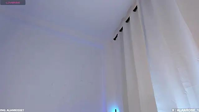 Snapshot of AlanRose01 chatting on November 6, 2025, 1:23 pm AlanRose01 online show from November 6, 2025, 1:23 pm