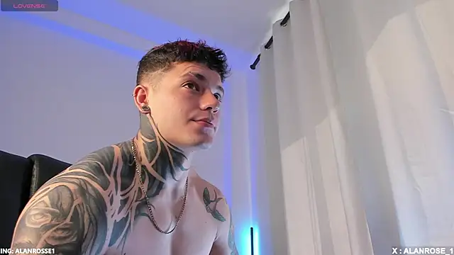 Snapshot of AlanRose01 chatting on November 7, 2025, 1:33 pm AlanRose01 online show from November 7, 2025, 1:33 pm