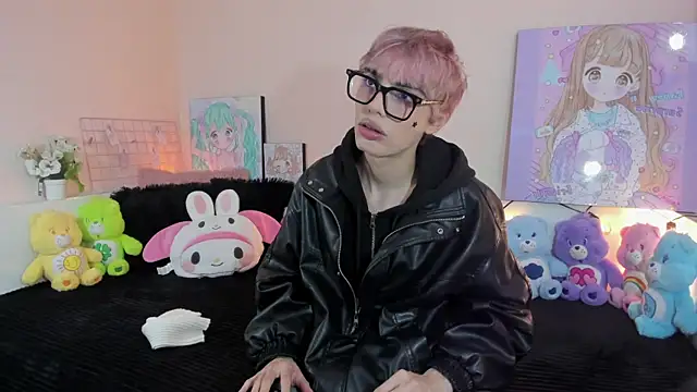 Strawberry Kitty  online show from December 21, 2025, 4:19 am