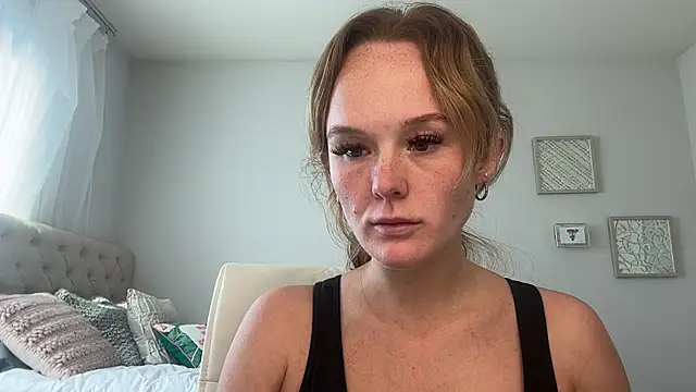 Amberjayxox0 online show from October 22, 2025, 8:30 pm