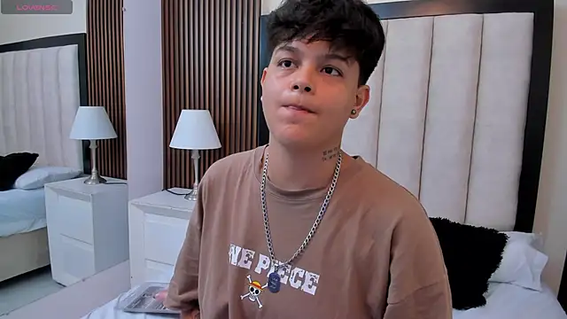 Snapshot of Crash_Nebula03 chatting on October 22, 2025, 8:08 pm Crash Nebula03 online show from October 22, 2025, 8:08 pm