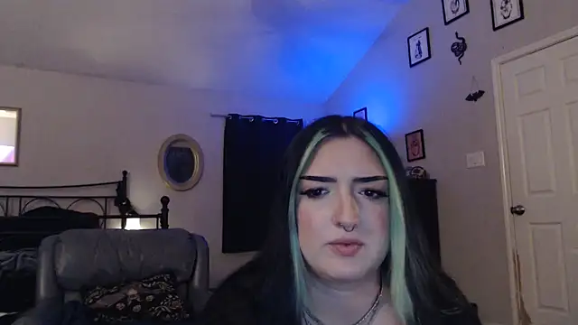 ImKatMeow online show from February 5, 2026, 3:27 pm