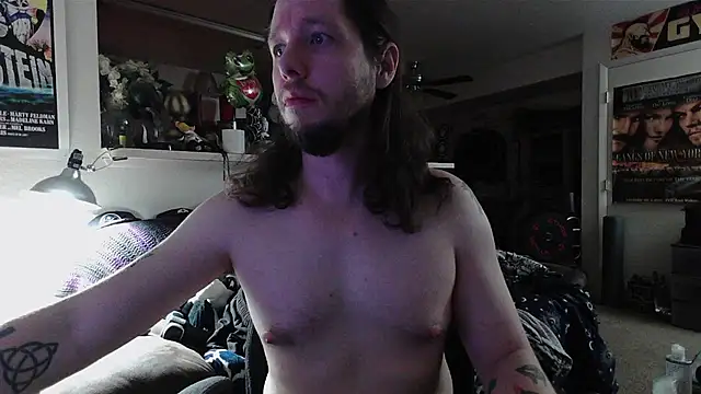 biggerisbetter12 online show from March 21, 2026, 3:44 am