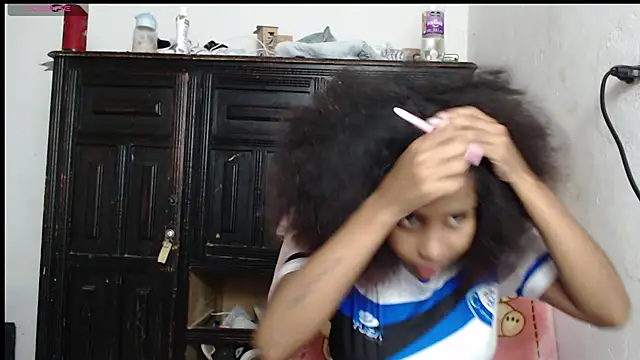 Snapshot of kataleya2021 chatting on October 30, 2025, 10:43 pm kataleya2021 online show from October 30, 2025, 10:43 pm