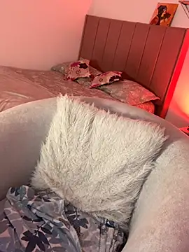 elegant  rouse online show from February 27, 2026, 8:42 pm