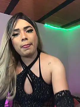 Snapshot of Shopia_fox777 chatting on November 5, 2025, 8:31 pm Shopia fox777 online show from November 5, 2025, 8:31 pm