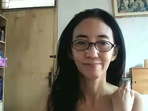 princessD077 online show from December 16, 2025, 2:05 am