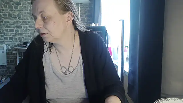 Diamond Bite online show from October 30, 2025, 9:33 am