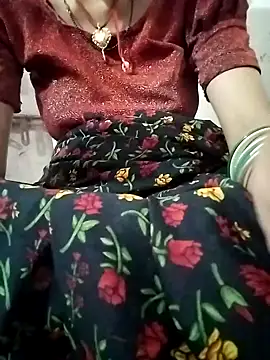 Snapshot of OliveGreen22 chatting on October 30, 2025, 9:11 am OliveGreen22 online show from October 30, 2025, 9:11 am