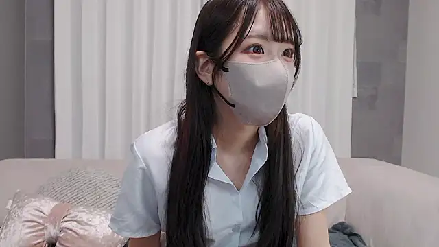 LOVE MIREI LOVE online show from November 8, 2025, 11:32 am