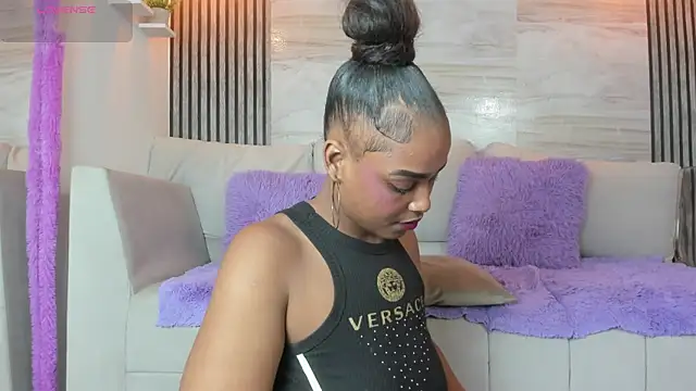 Snapshot of gigi_mane chatting on October 27, 2025, 9:30 pm gigi mane online show from October 27, 2025, 9:30 pm