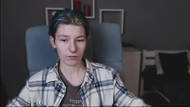 guitarandangell online show from October 25, 2025, 3:25 am