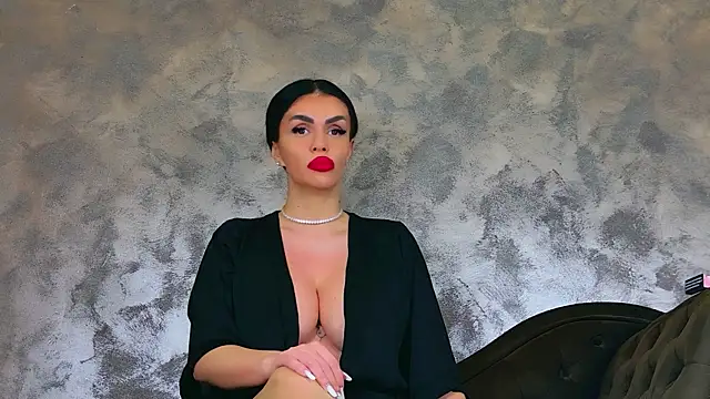 KimWilmes online show from April 15, 2026, 5:47 am