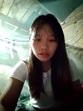 Snapshot of linh-miu99 chatting on November 5, 2025, 6:24 am linh-miu99 online show from November 5, 2025, 6:24 am