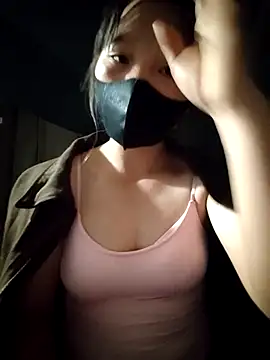 Snapshot of linh-miu99 chatting on November 17, 2025, 5:08 pm linh-miu99 online show from November 17, 2025, 5:08 pm