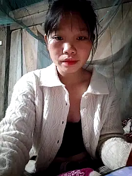 Snapshot of linh-miu99 chatting on November 26, 2025, 1:01 pm linh-miu99 online show from November 26, 2025, 1:01 pm