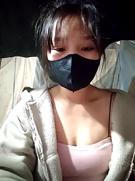 linh-miu99 online show from January 6, 2026, 5:49 pm