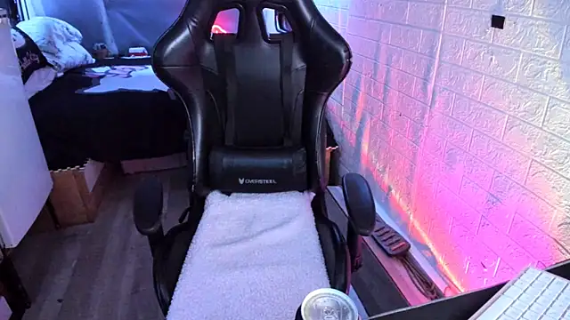 MartesBratty online show from February 4, 2026, 10:26 pm