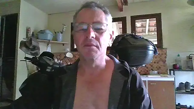 Snapshot of Sexyfab65 chatting on May 31, 2026, 6:31 am Sexyfab65 online show from May 31, 2026, 6:31 am