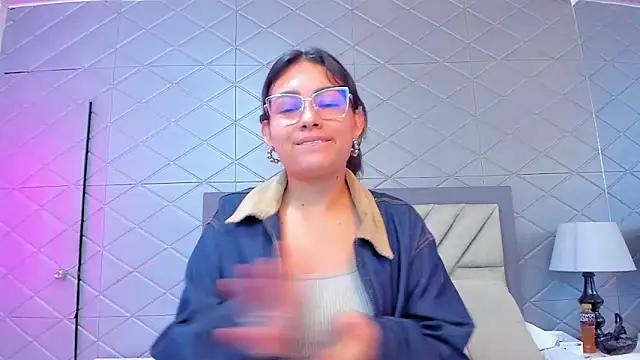 ViolettRouse online show from February 24, 2026, 3:10 pm