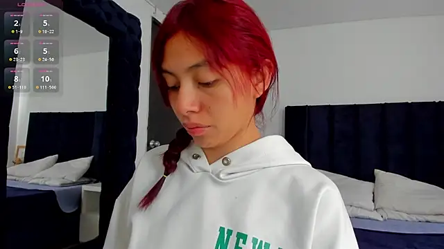 melanie roux   online show from March 31, 2026, 12:16 pm