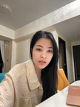 Minhee22 online show from October 21, 2025, 4:41 pm