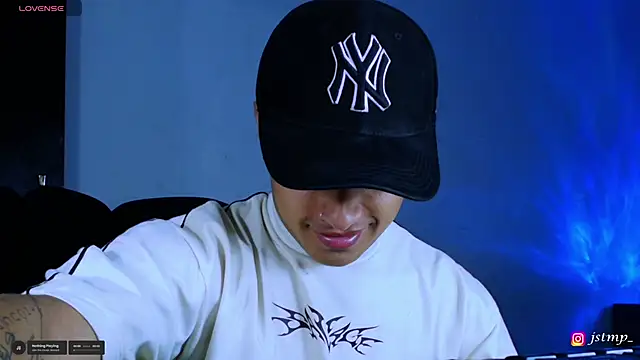 jhon mendoza  online show from November 6, 2025, 4:46 am