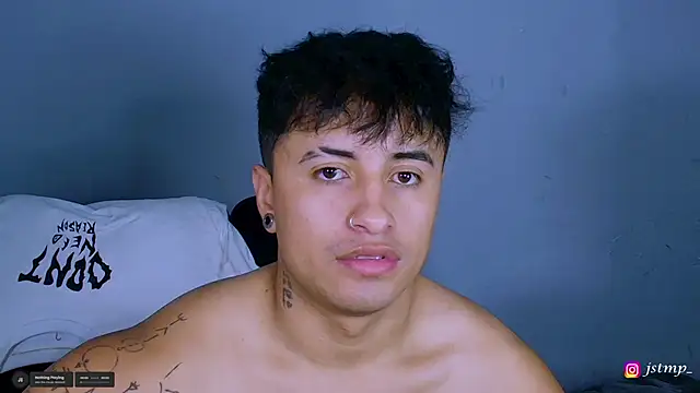 jhon mendoza  online show from November 16, 2025, 6:57 pm